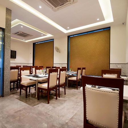 Hotel Z Suite-Near Delhi Airport New Delhi Bagian luar foto