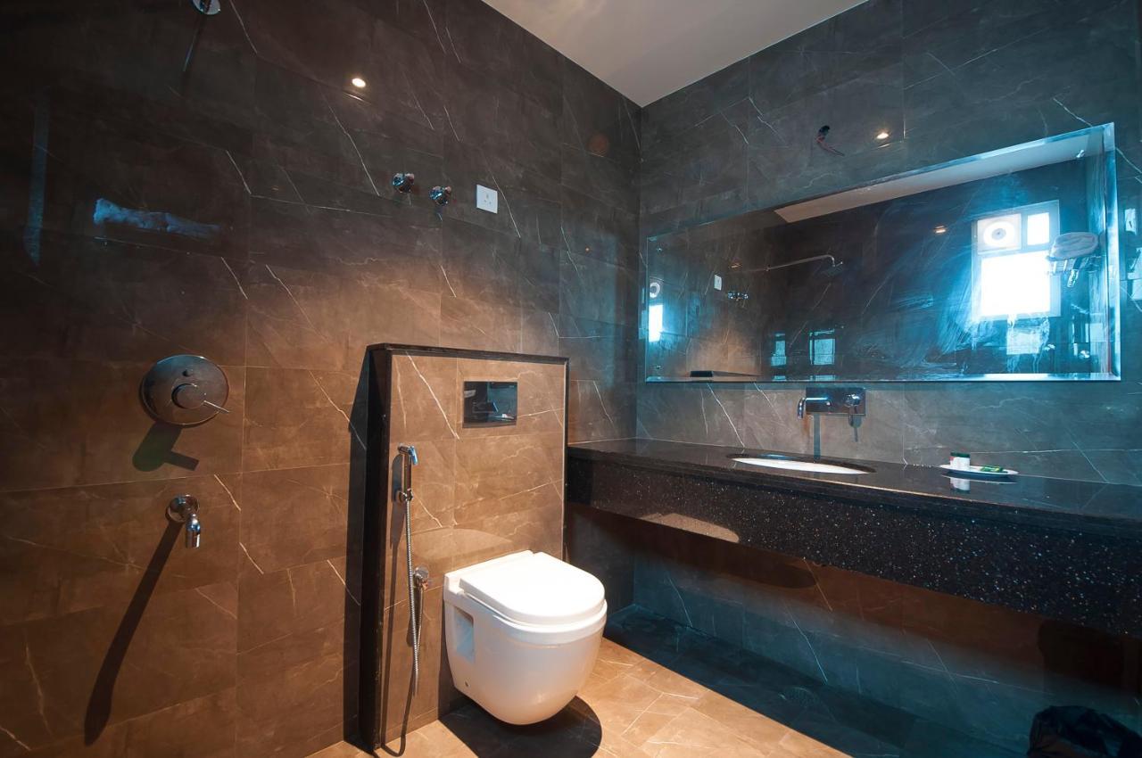 Hotel Z Suite-Near Delhi Airport New Delhi Bagian luar foto