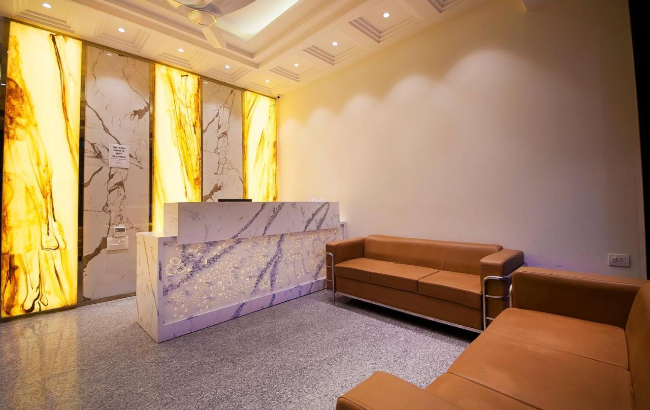 Hotel Z Suite-Near Delhi Airport New Delhi Bagian luar foto